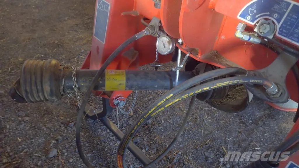 Kuhn FC 314 D FF 장착형 잔디깎기