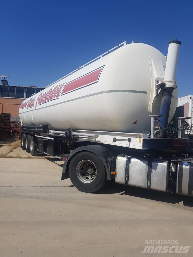 Fruehauf BENALU TC34 탱커 세미 트레일러