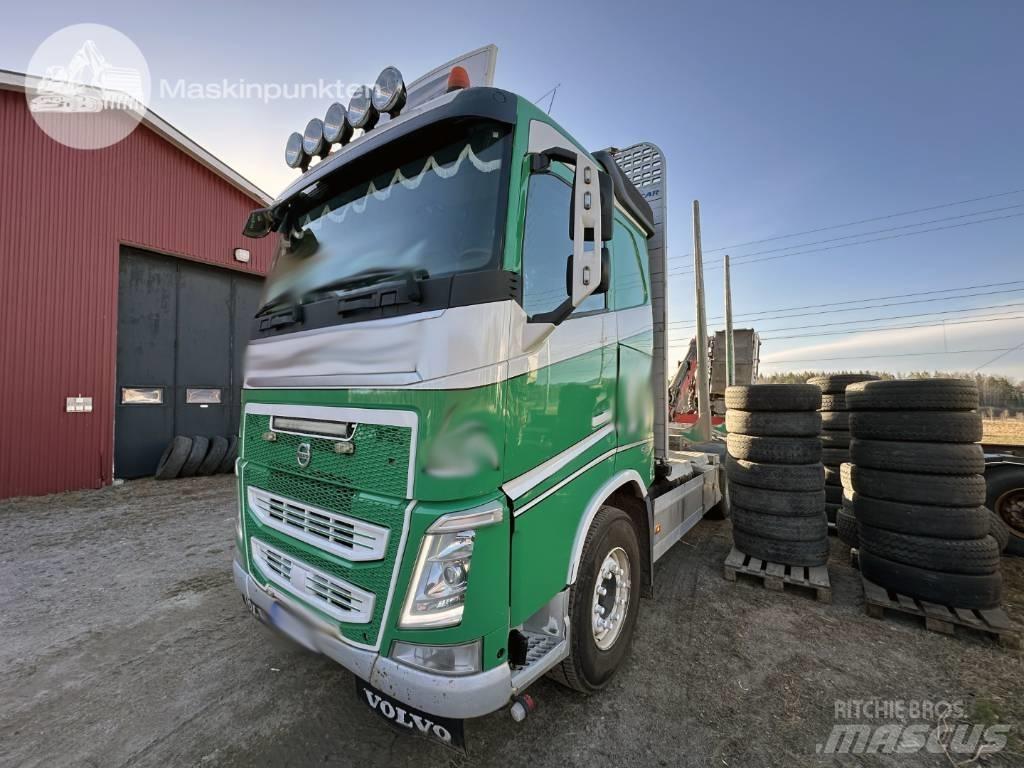 Volvo FH 540 목재 트럭