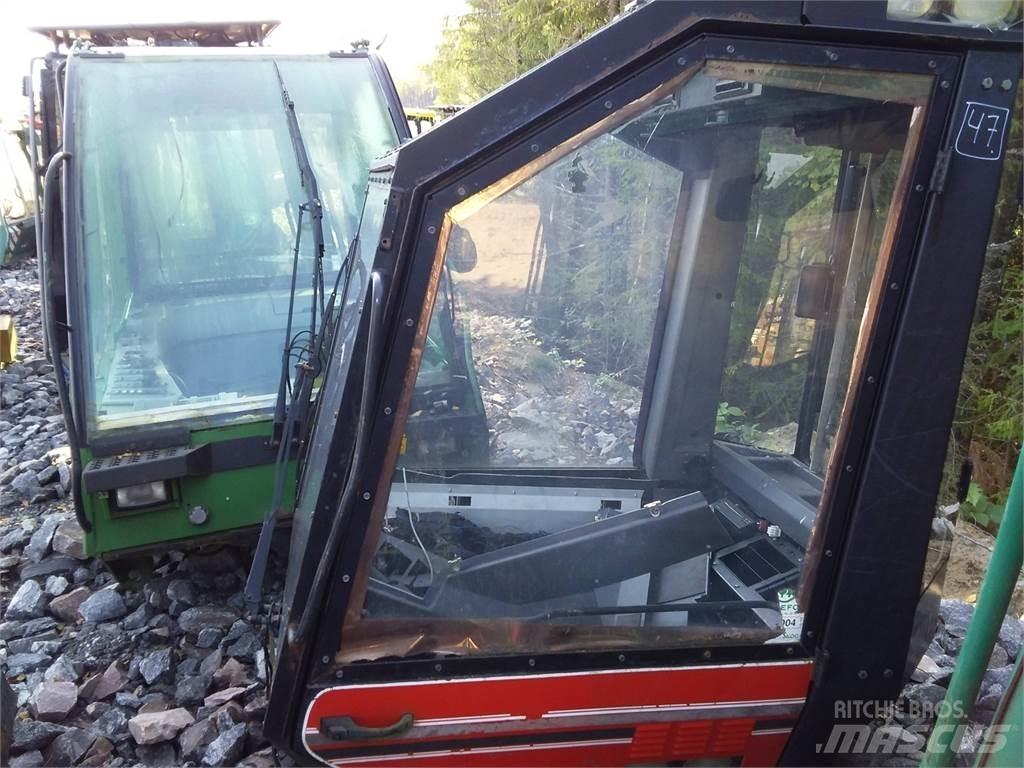 Valmet 901 캐빈 및 인테리어