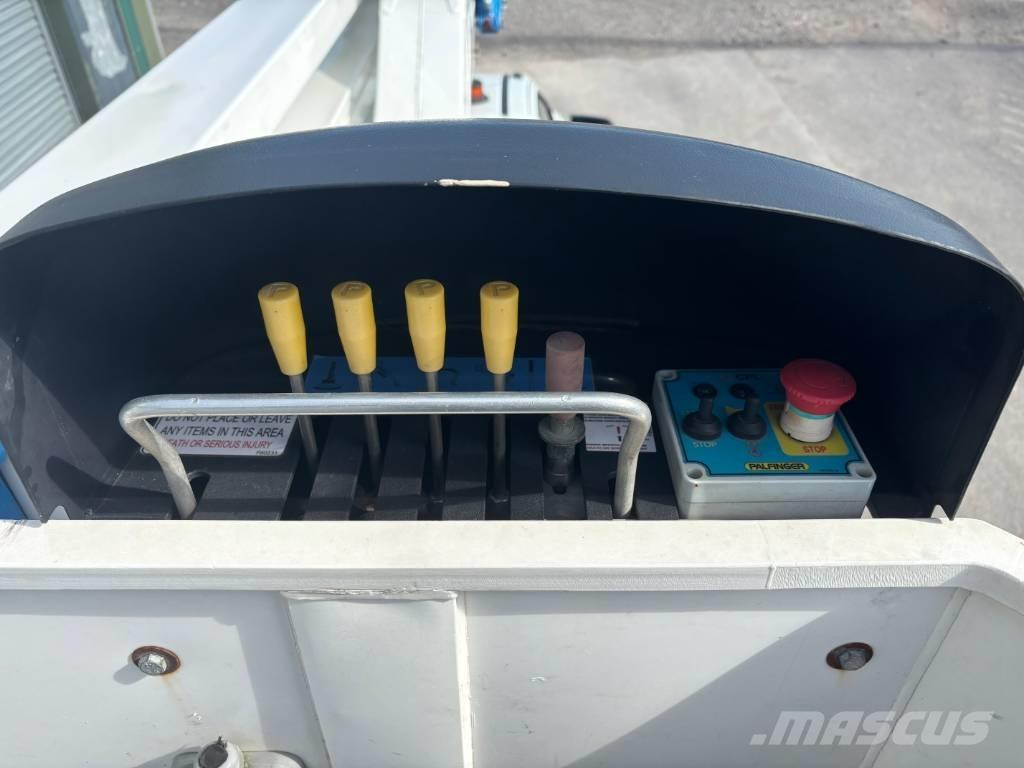 Palfinger P130A 트럭 탑재 고소작업대