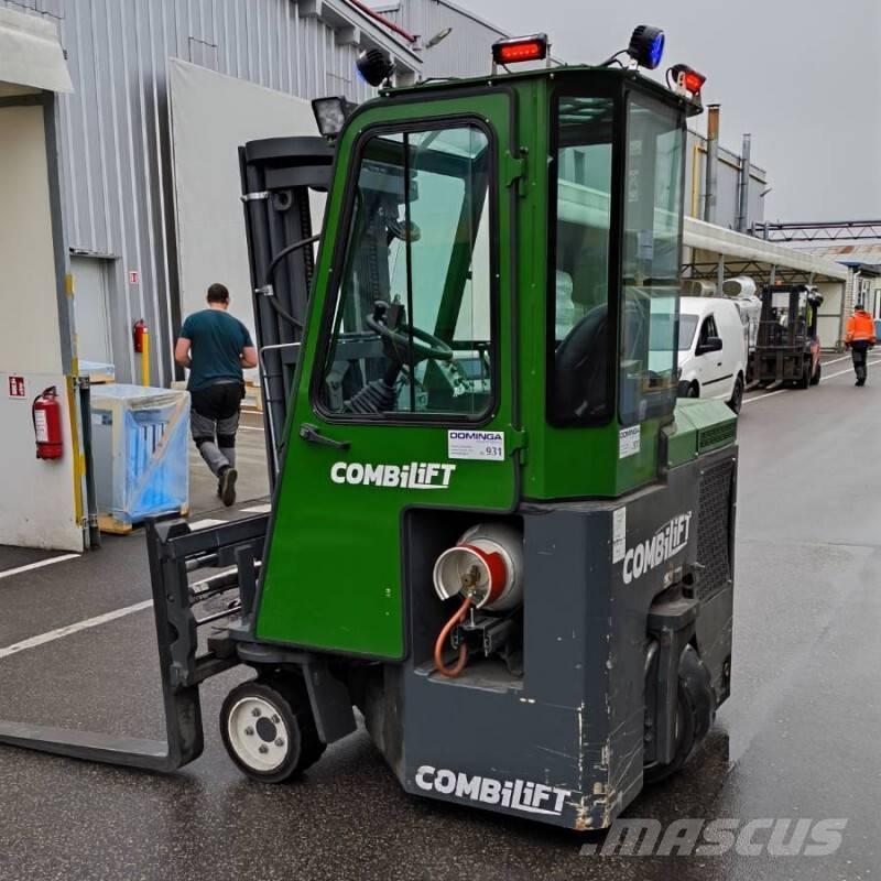 Combilift CB 2500 4방향 리치트럭