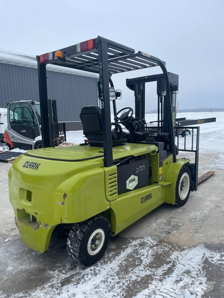 Clark GEX 50 전동 지게차