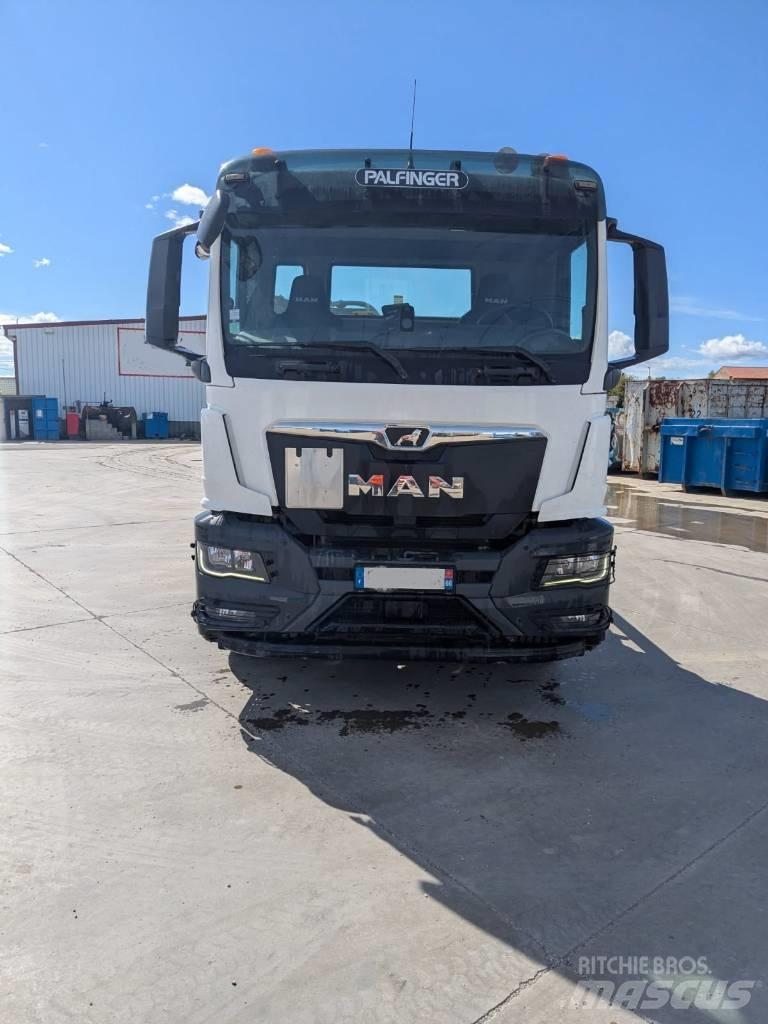 MAN TGS 26.470 트럭 탑재 고소작업대