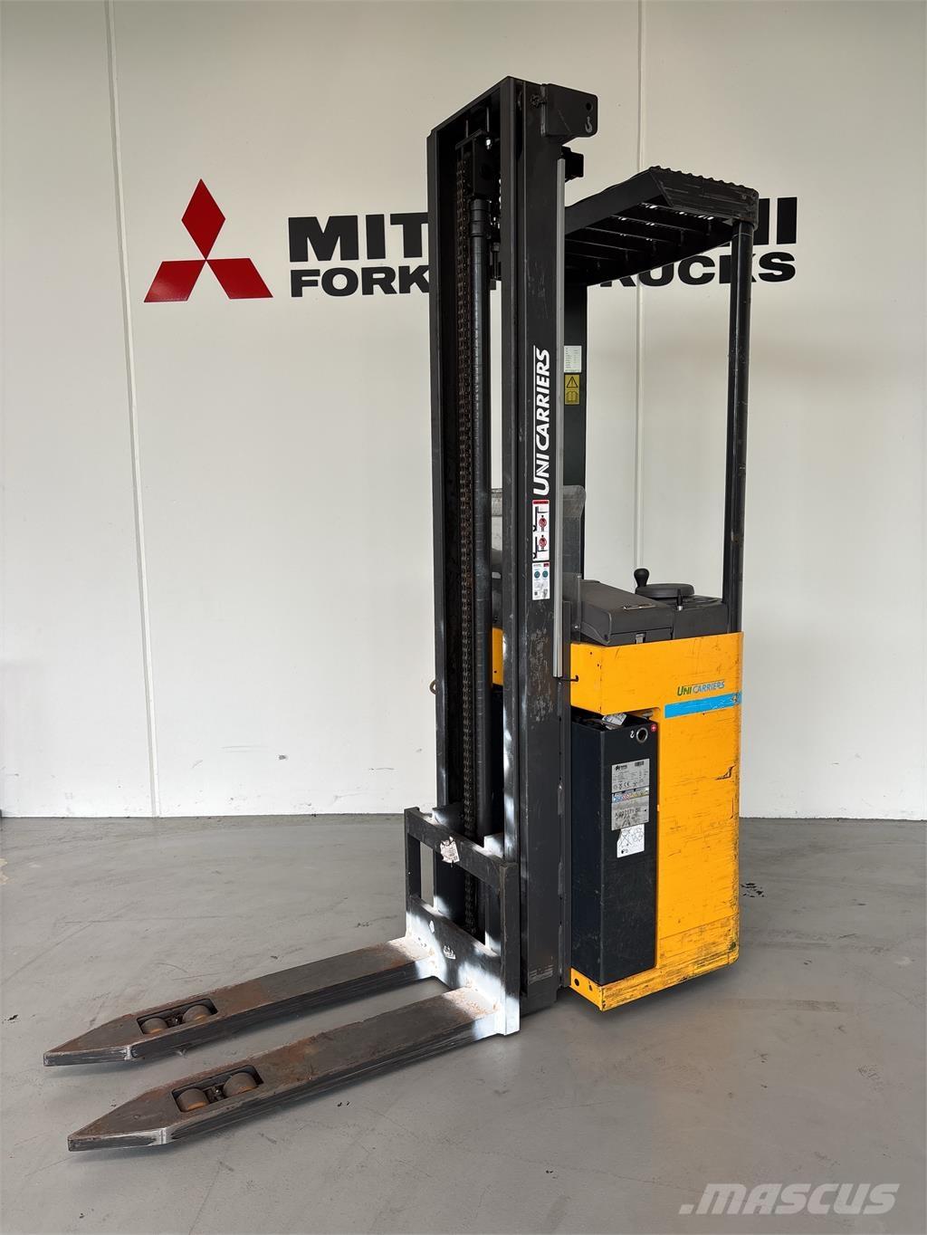 Atlet A160 보행식 리치 지게차