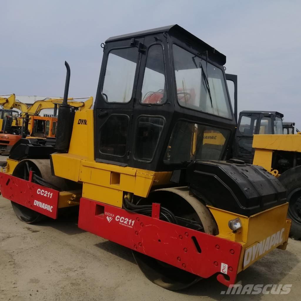 Dynapac CC 211 트윈 드럼 롤러