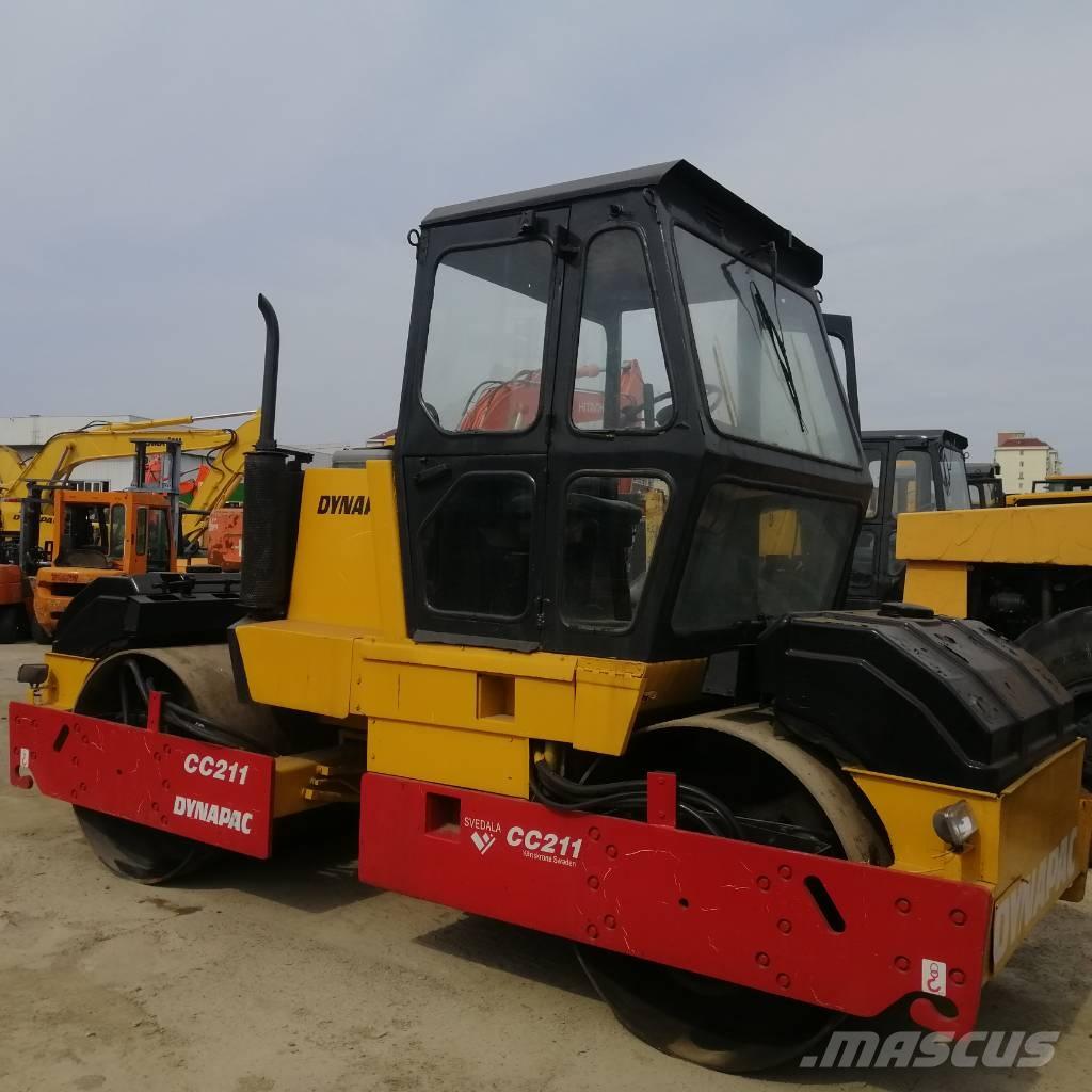 Dynapac CC 211 트윈 드럼 롤러