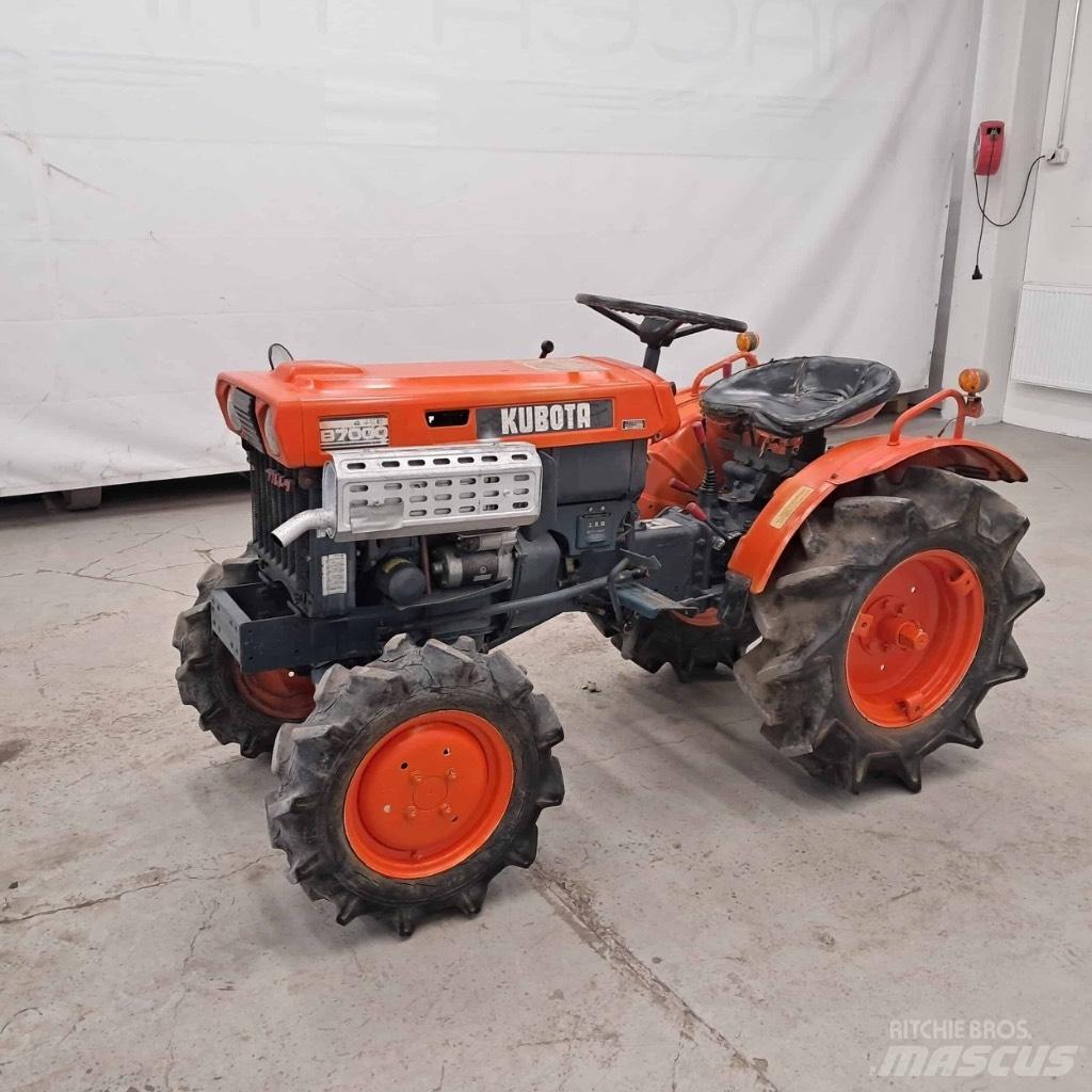 Kubota B 7000 트랙터
