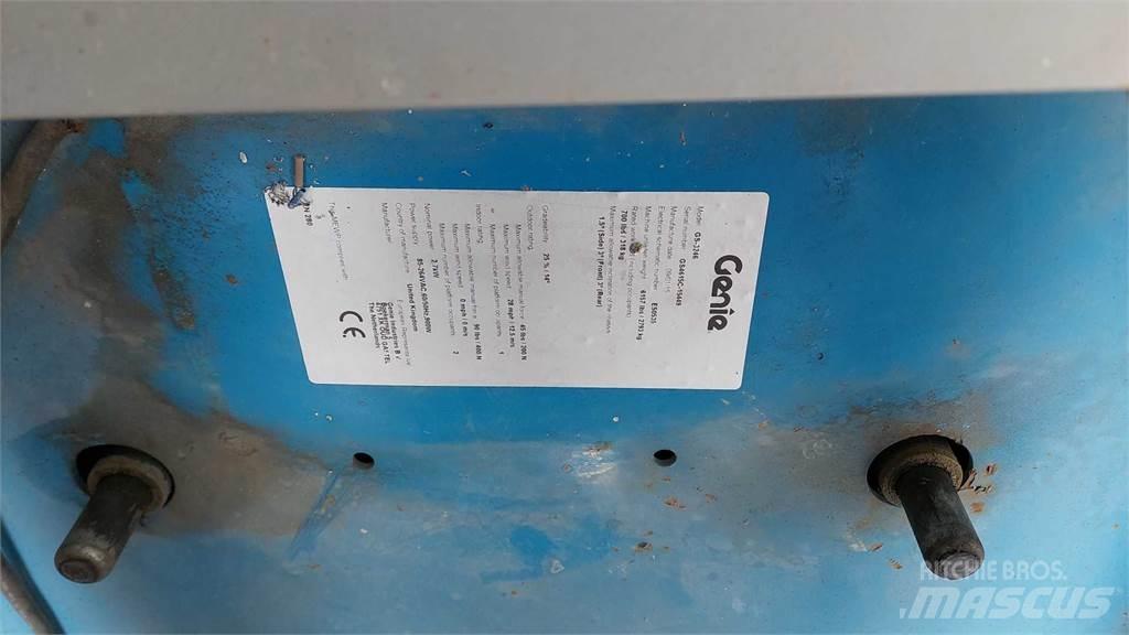 Genie GS3246 가위형 리프트