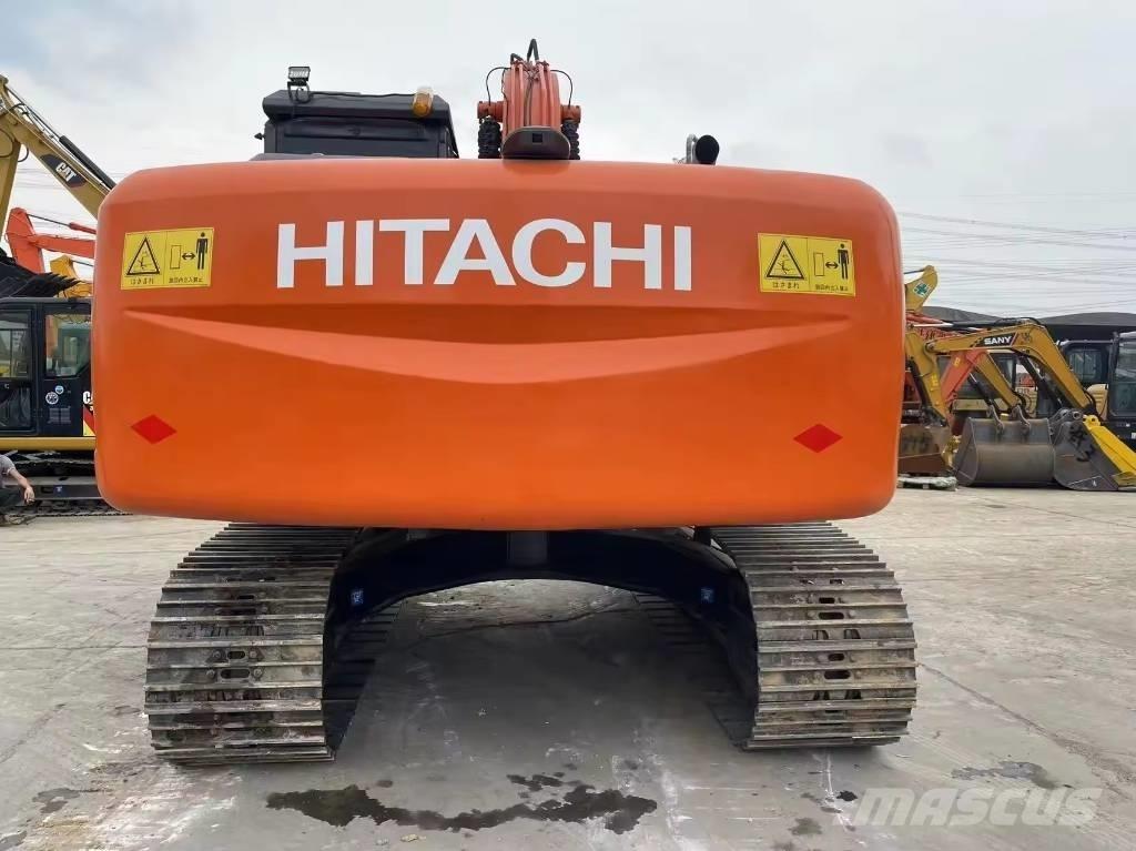 Hitachi ZX 200 대형 굴삭기 29톤 이상