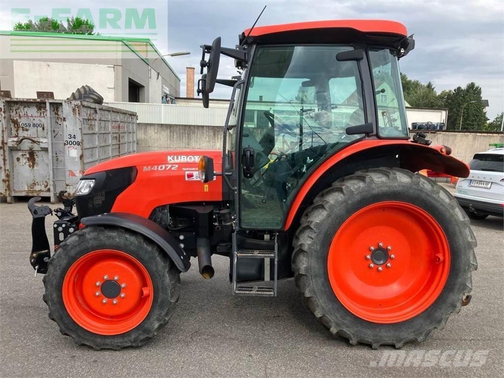 Kubota M4072 트랙터