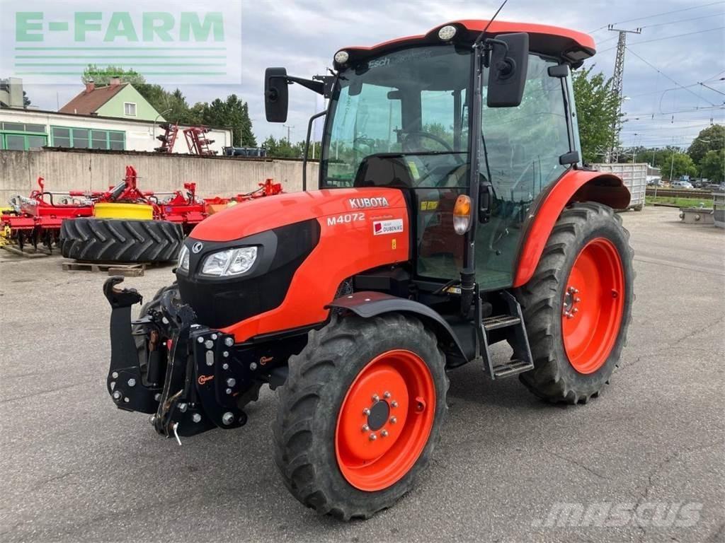 Kubota M4072 트랙터