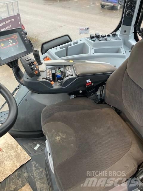 Valtra T214 Versu 트랙터