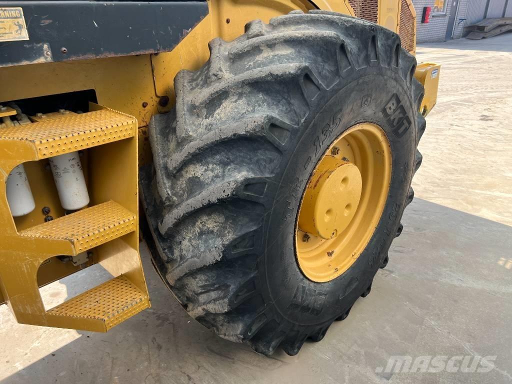 CAT CP76 싱글 드럼 롤러