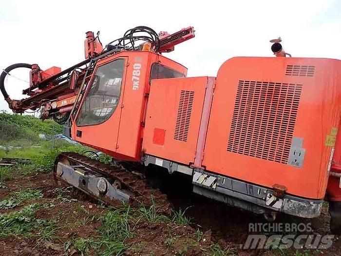 Sandvik DX780 도로 굴착기