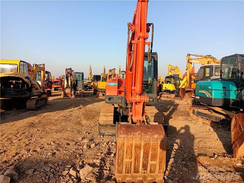 Doosan DH 60-7 소형 굴삭기 7톤 미만