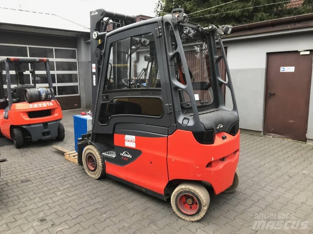 Linde E25H-01/600 전동 지게차