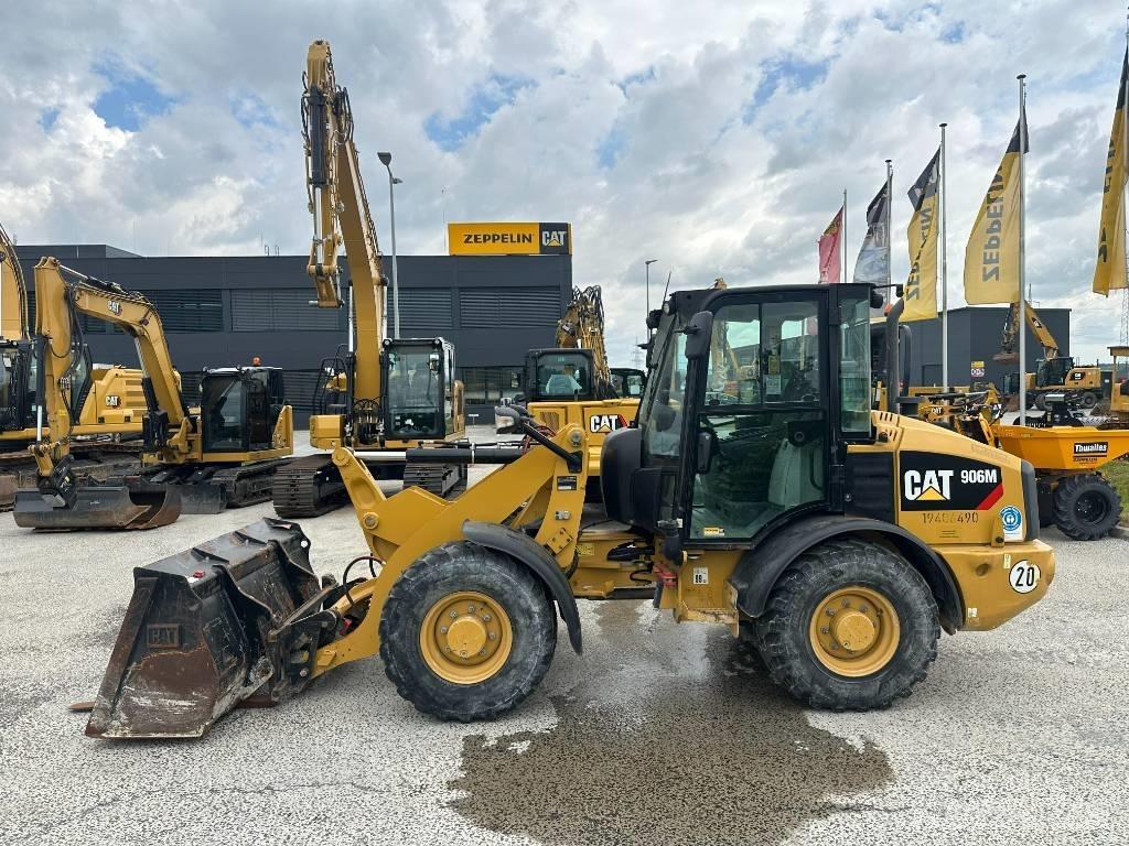 CAT 906  휠로우더