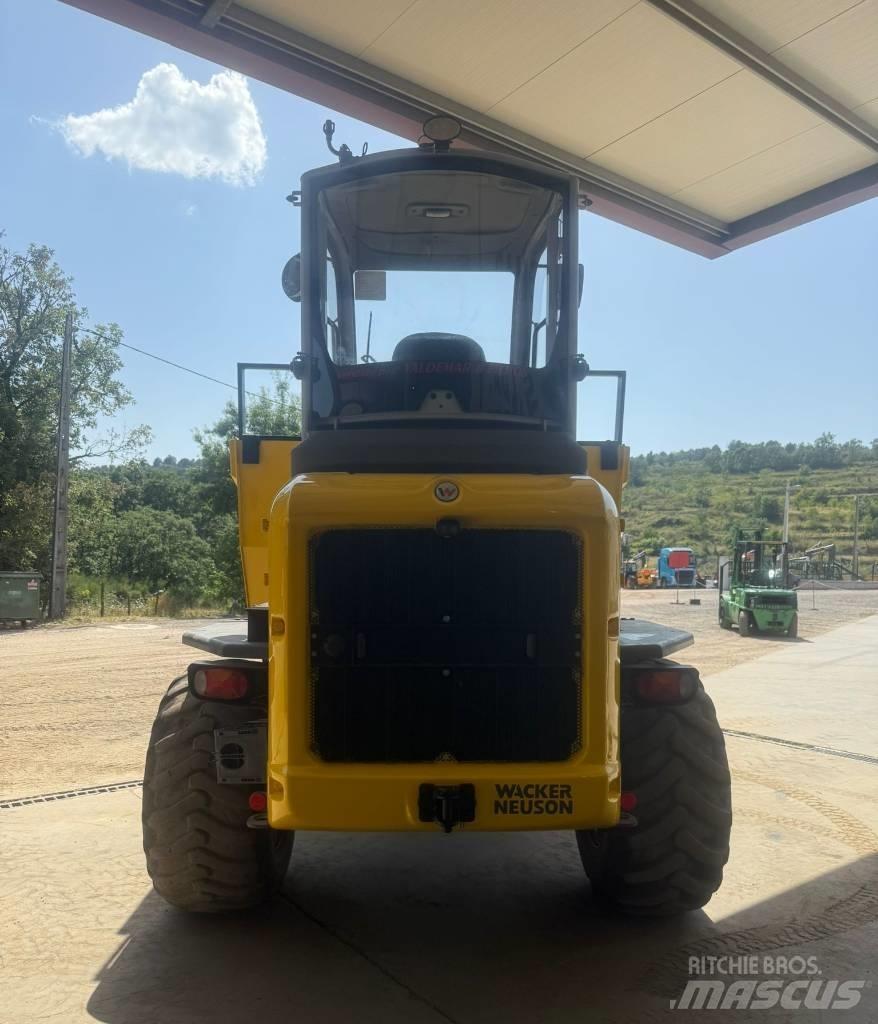 Wacker Neuson DW 100 건설현장 덤프트럭