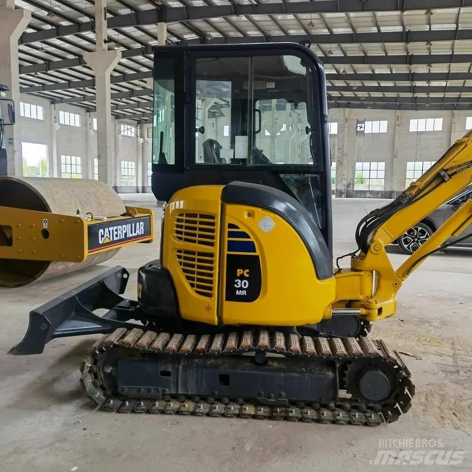 Komatsu PC30 소형 굴삭기 7톤 미만