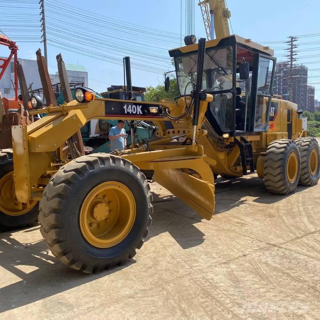 CAT 140 K 그레이더