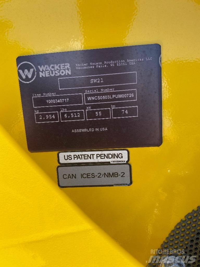Wacker Neuson sw21  스키드로더
