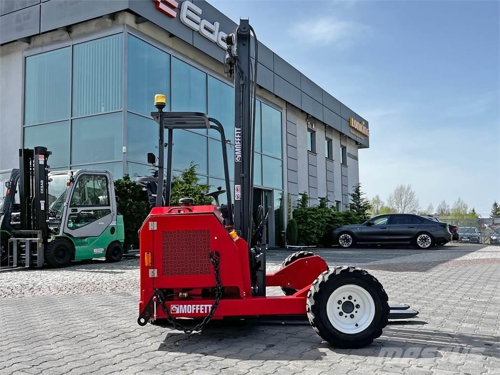 Moffett M3 20.3 트럭 장착 포크리프트