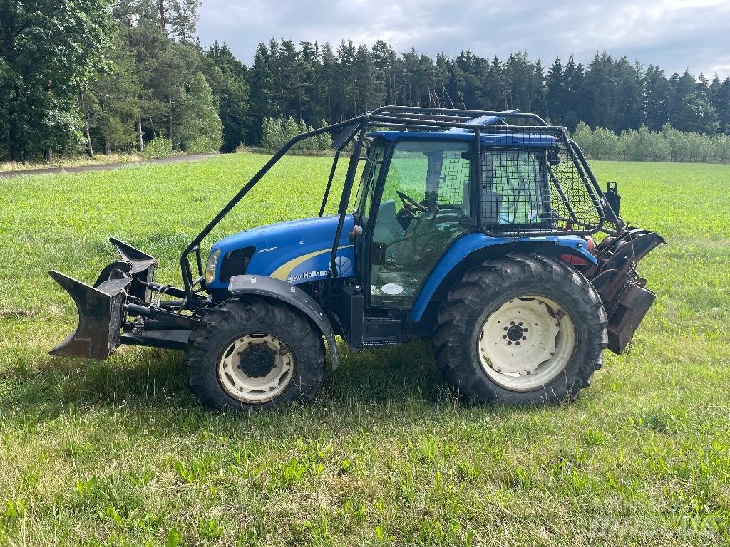 New Holland  T5050 임업용 트랙터