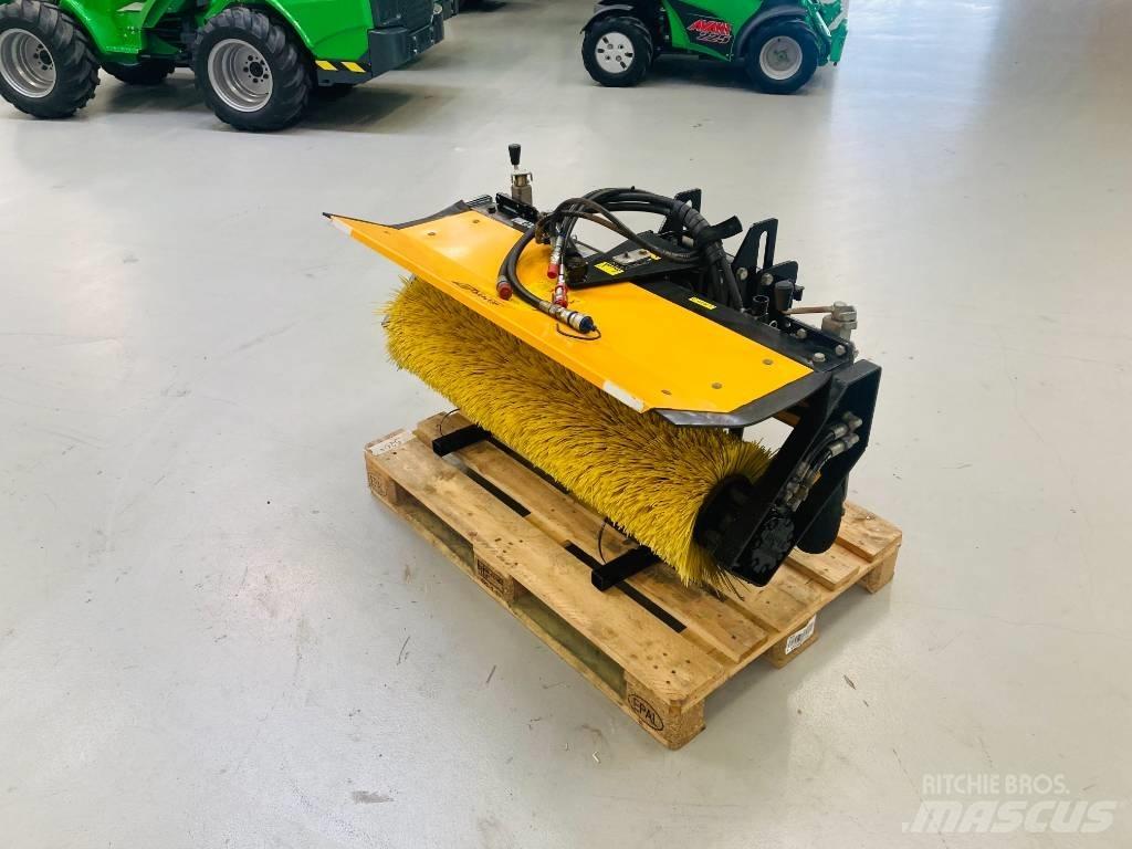 GMR Kost 120 cm 도로 청소차