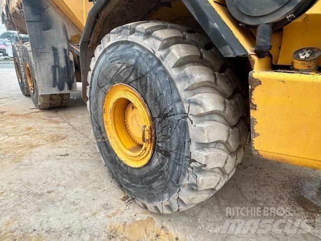 Volvo A 40 D 연결식 홀러