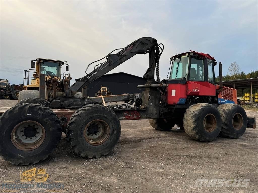 Valmet 890.2 원목 포워더