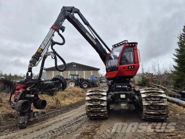Komatsu 901 XC 원목 하베스터