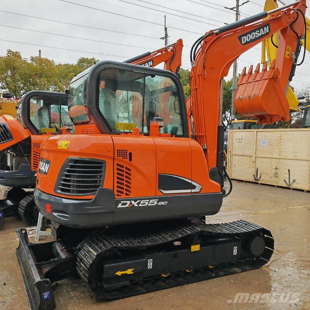 Doosan DX 55 소형 굴삭기 7톤 미만