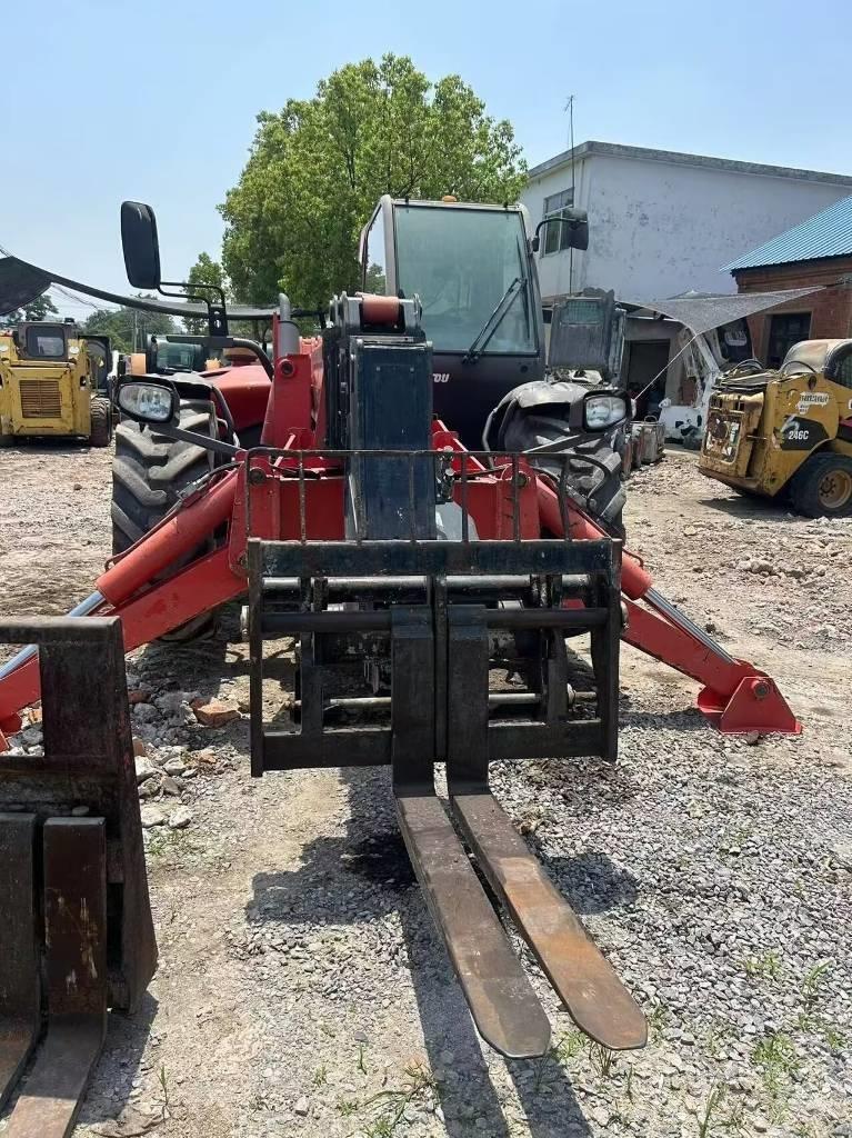 Manitou MT 1740 SL T  스키드로더