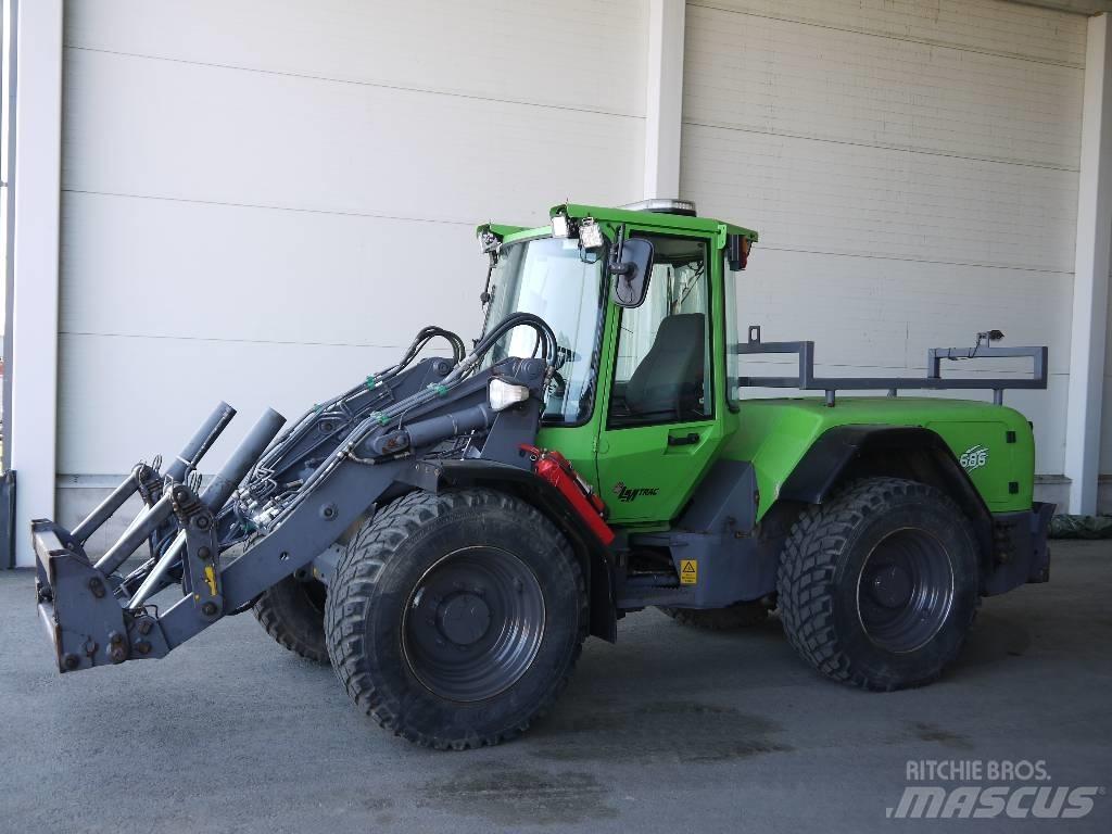LM Trac 686  휠로우더