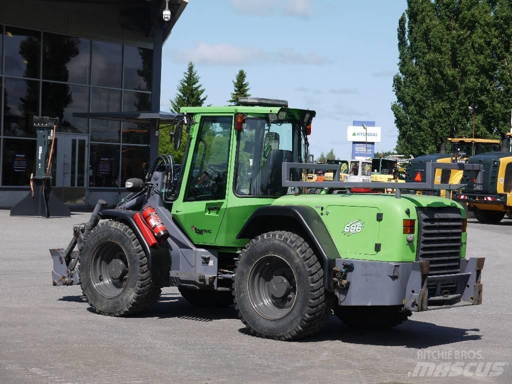 LM Trac 686  휠로우더