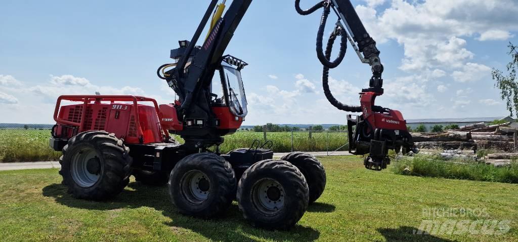Valmet 911.3 원목 하베스터