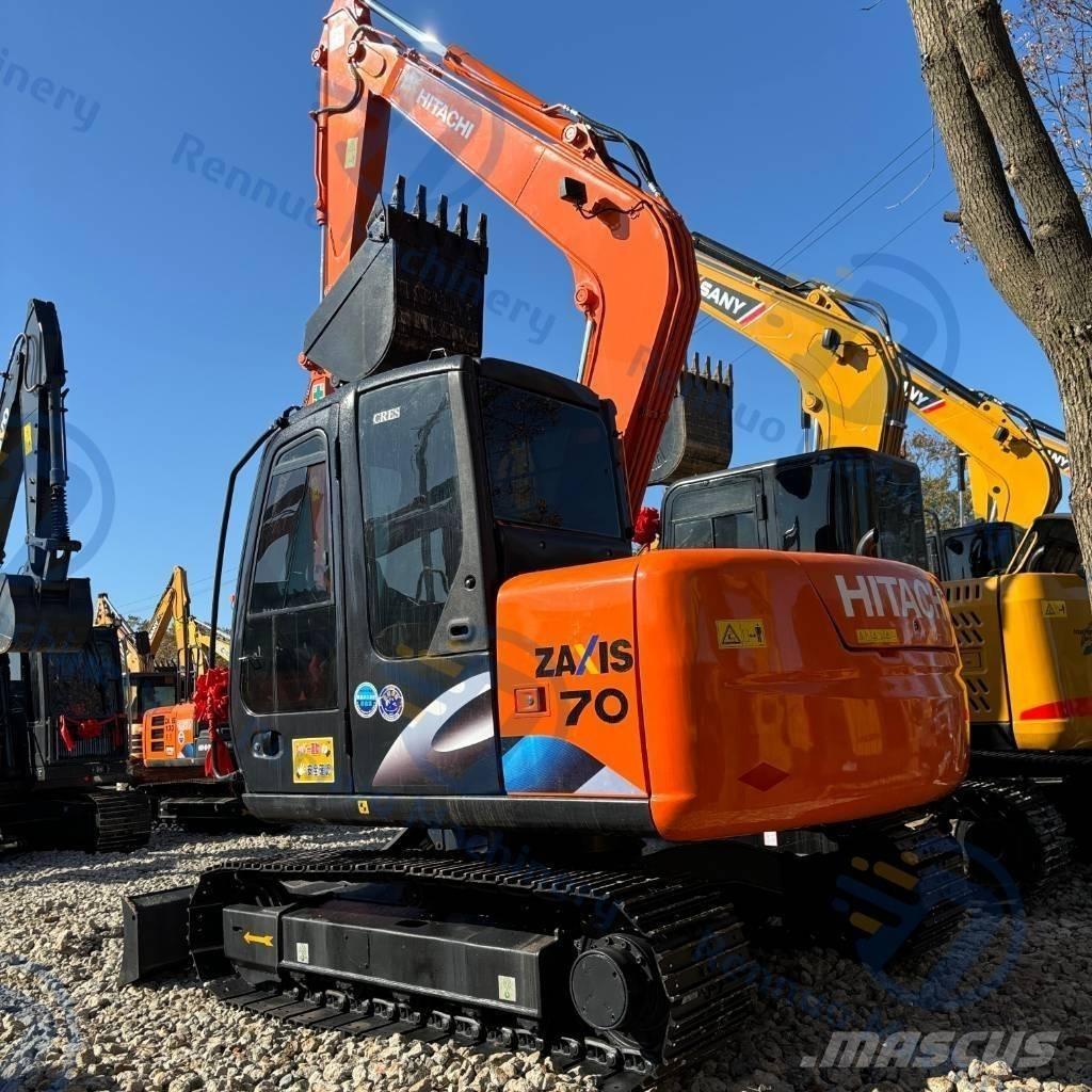 Hitachi ZX70 소형 굴삭기 7톤 미만