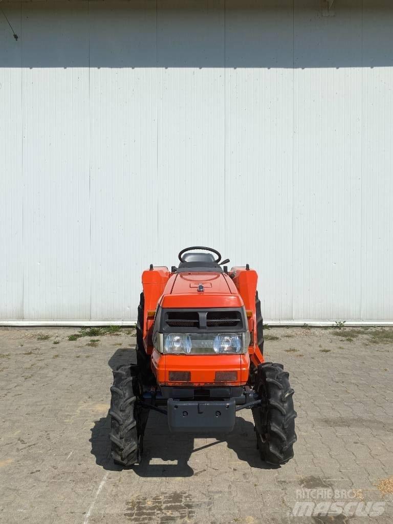 Kubota GL200 소형 트랙터