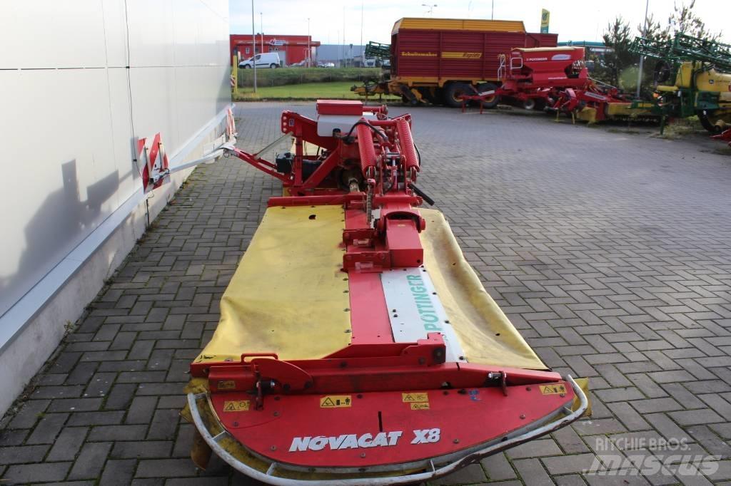 Pöttinger NovaCat X8 제초기