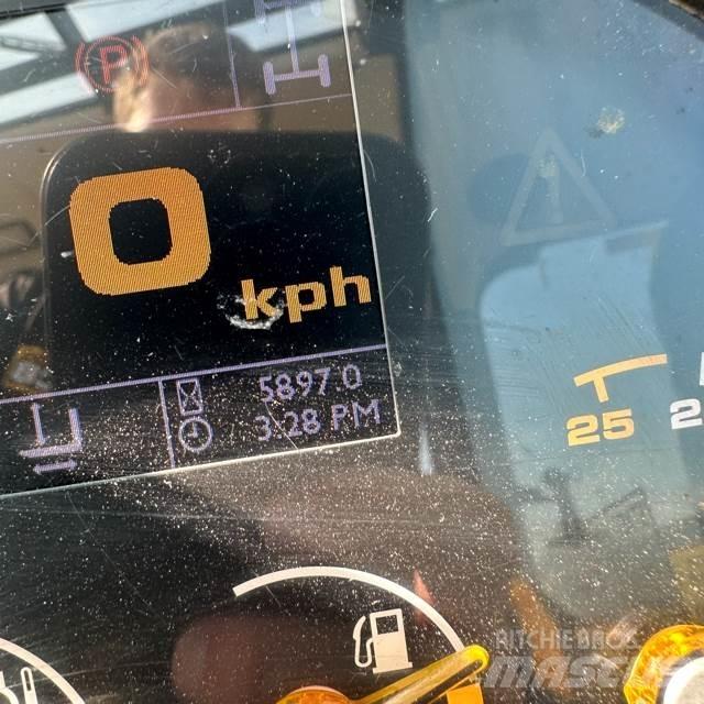 JCB 540-140 텔러 핸들러