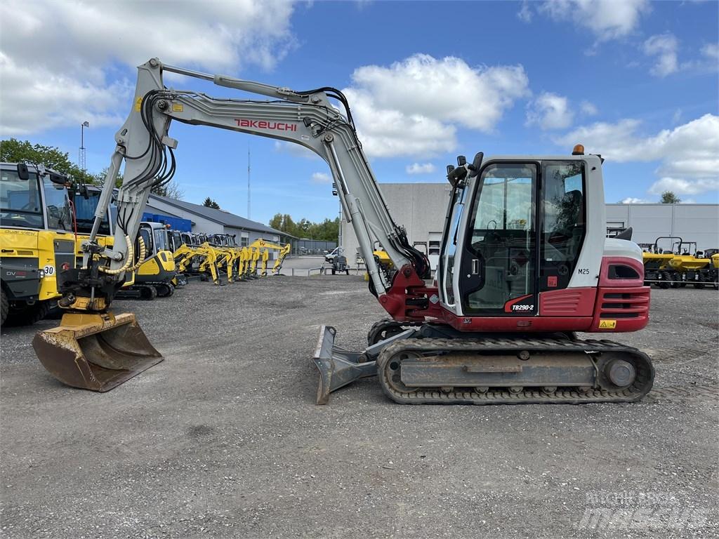 Takeuchi TB 290 중형굴삭기 7톤-28톤