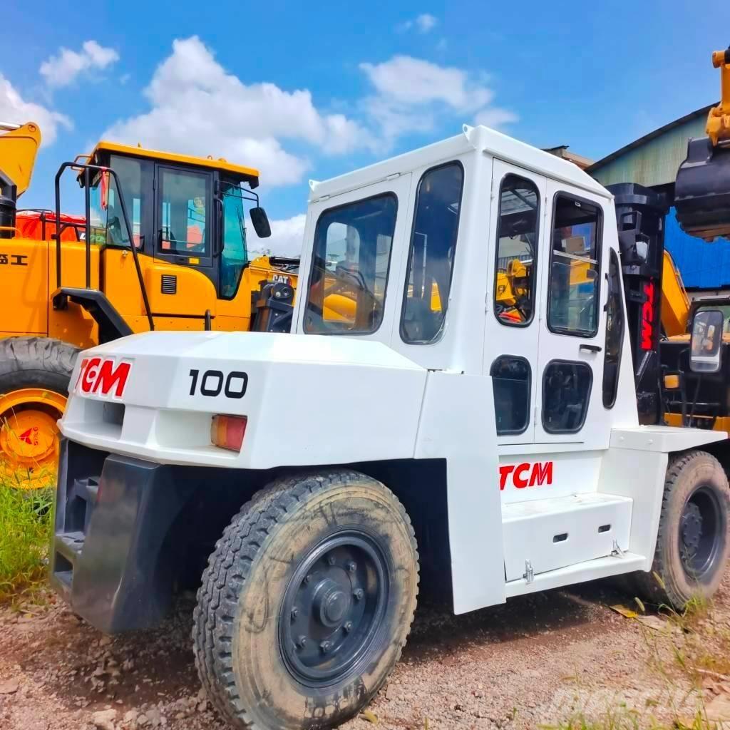 TCM FD100 디젤 지게차