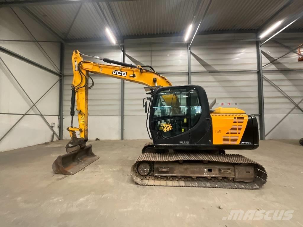 JCB JS 130 LC 4F 대형 굴삭기 29톤 이상