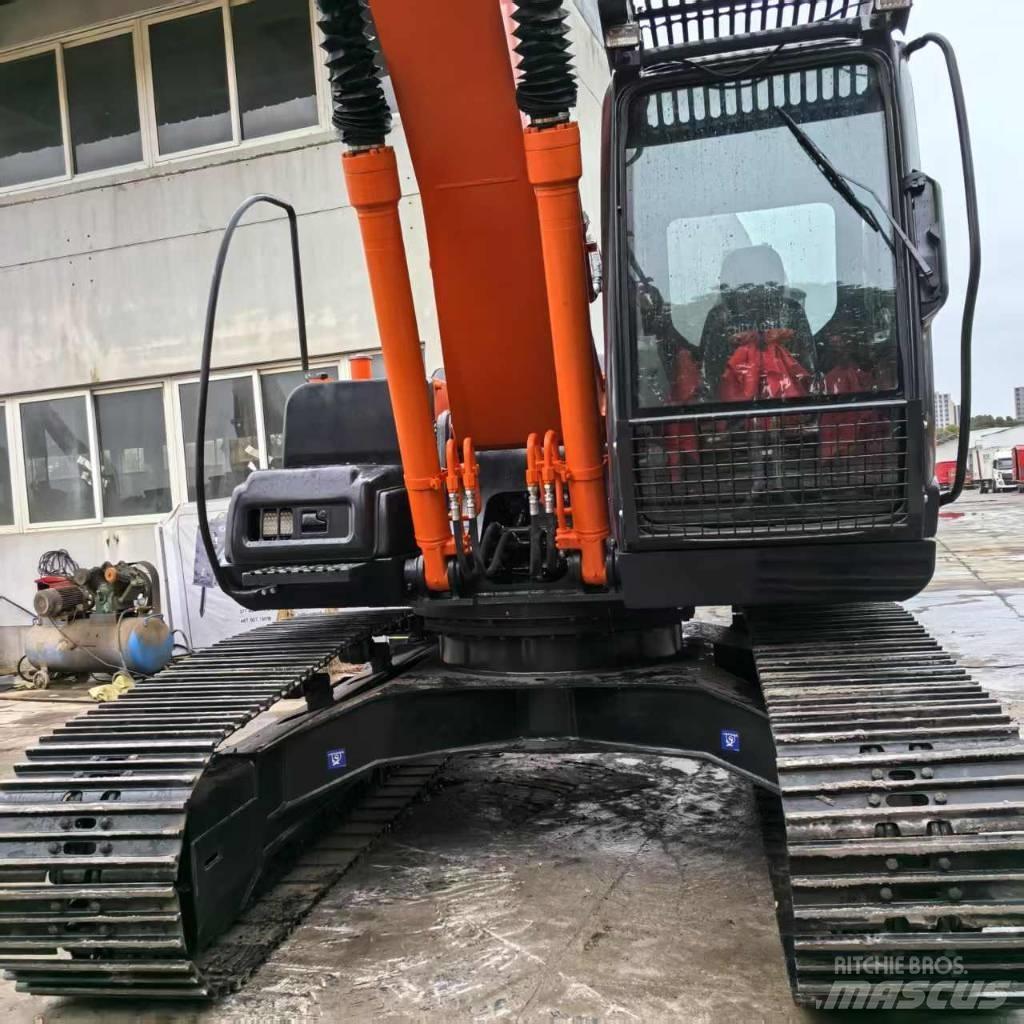 Hitachi ZX 200-3 G 대형 굴삭기 29톤 이상