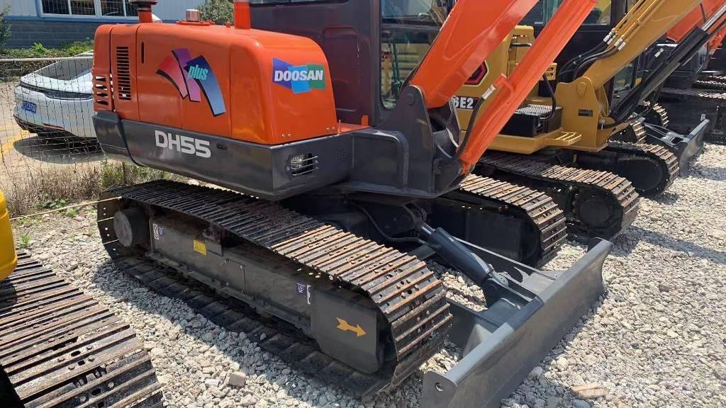 Doosan DH 55 소형 굴삭기 7톤 미만