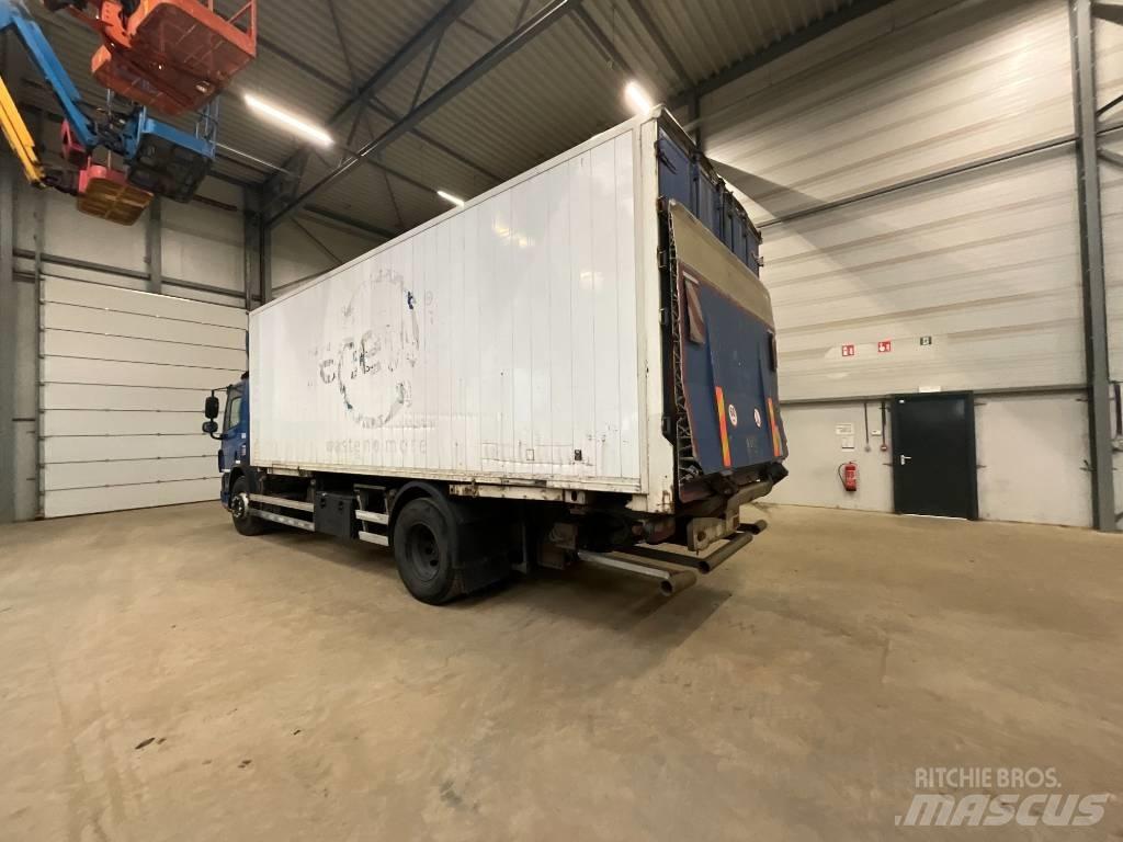 DAF CF 75.310 탑차 트럭