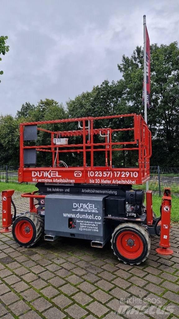 SkyJack SJ68832 RTE 가위형 리프트