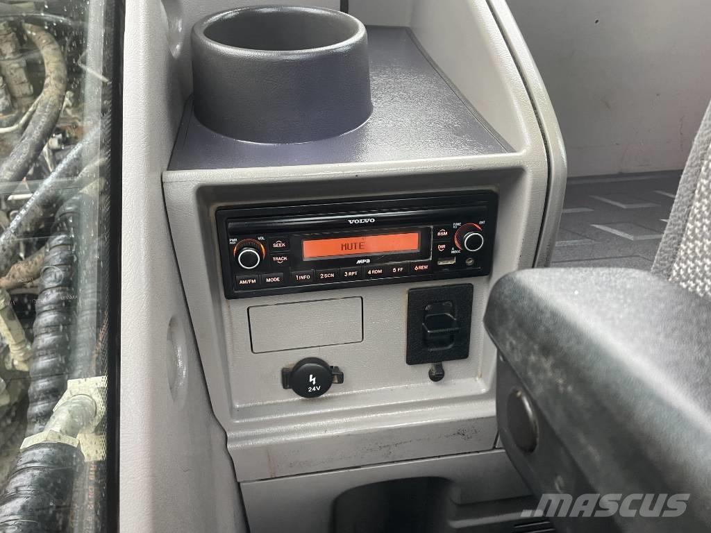 Volvo EC 140 EL 대형 굴삭기 29톤 이상