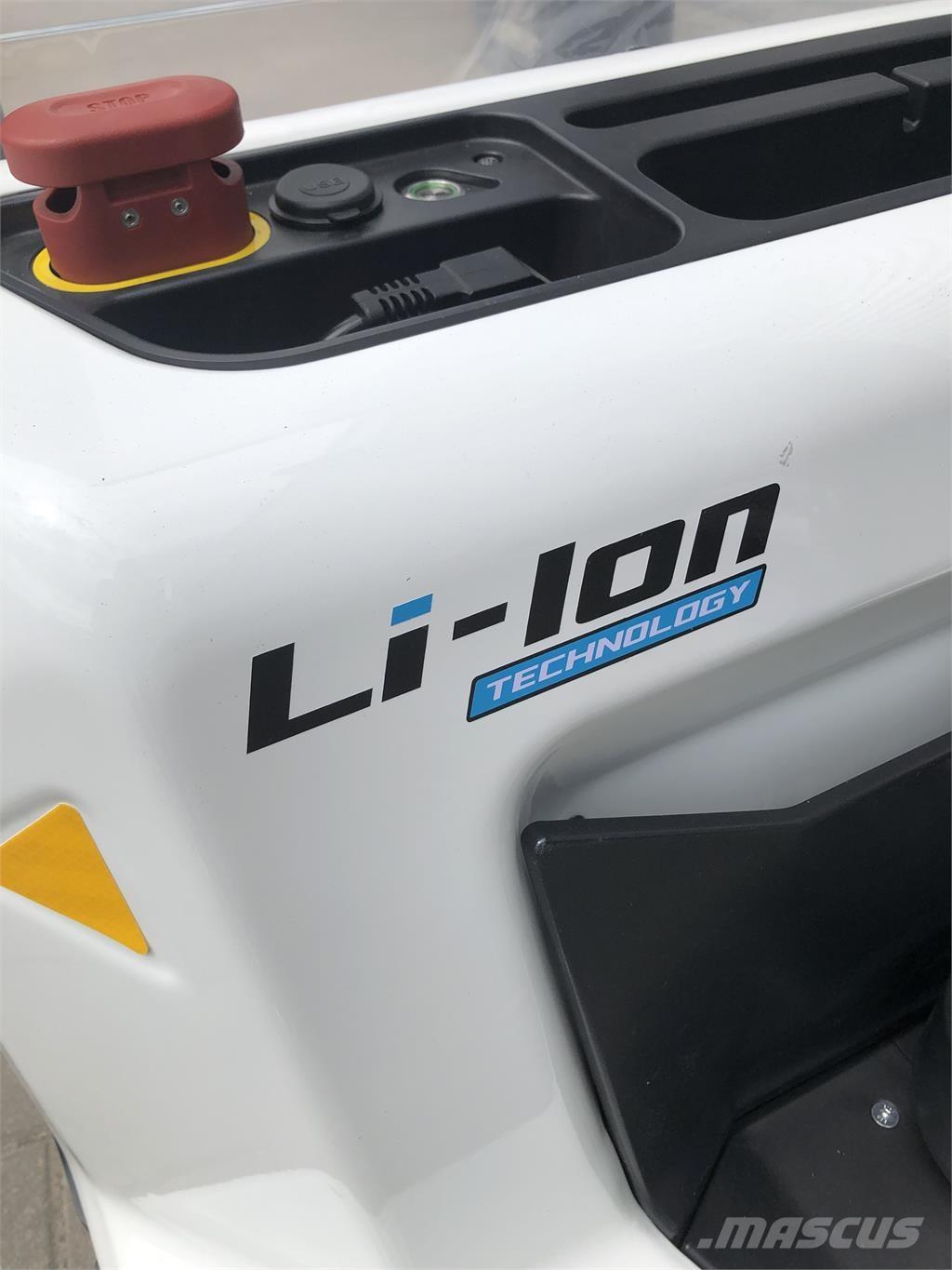 Bobcat LSM12N 보행식 리치 지게차